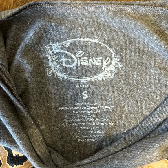 Disney long sleeve top. - Picture 4 of 6